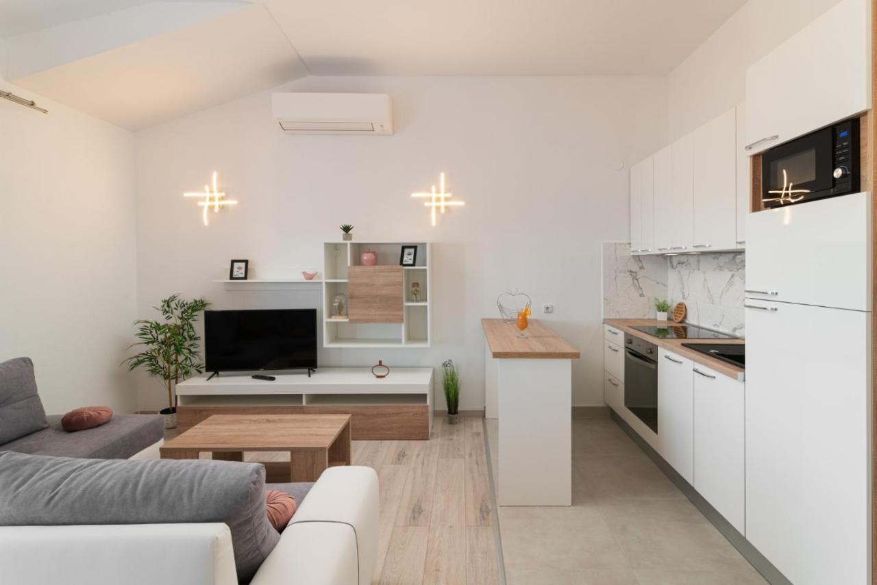 Villa A Marina Εξωτερικό φωτογραφία