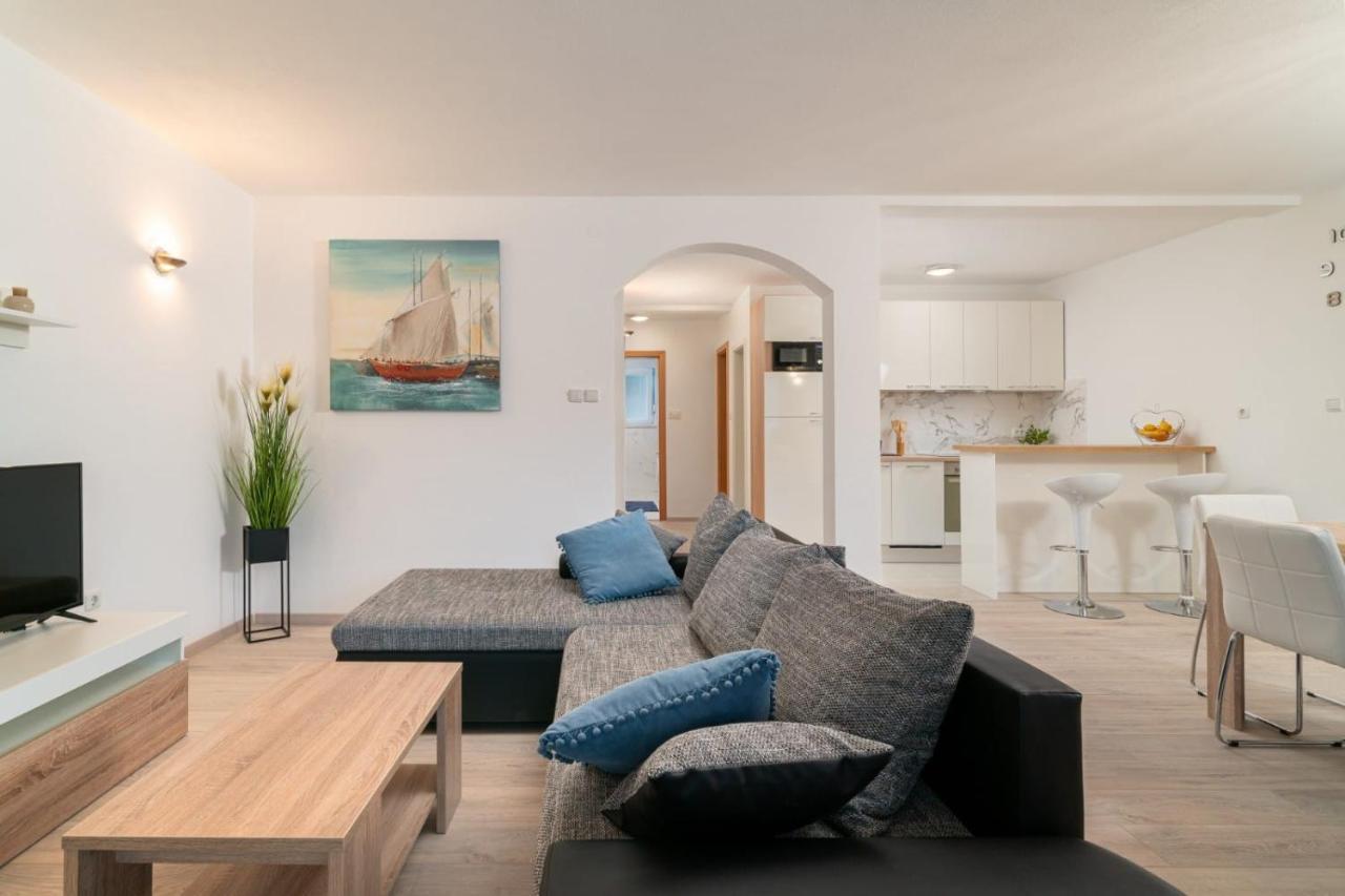 Villa A Marina Εξωτερικό φωτογραφία
