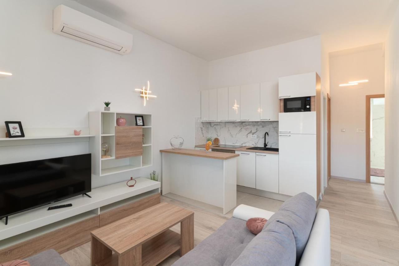 Villa A Marina Εξωτερικό φωτογραφία